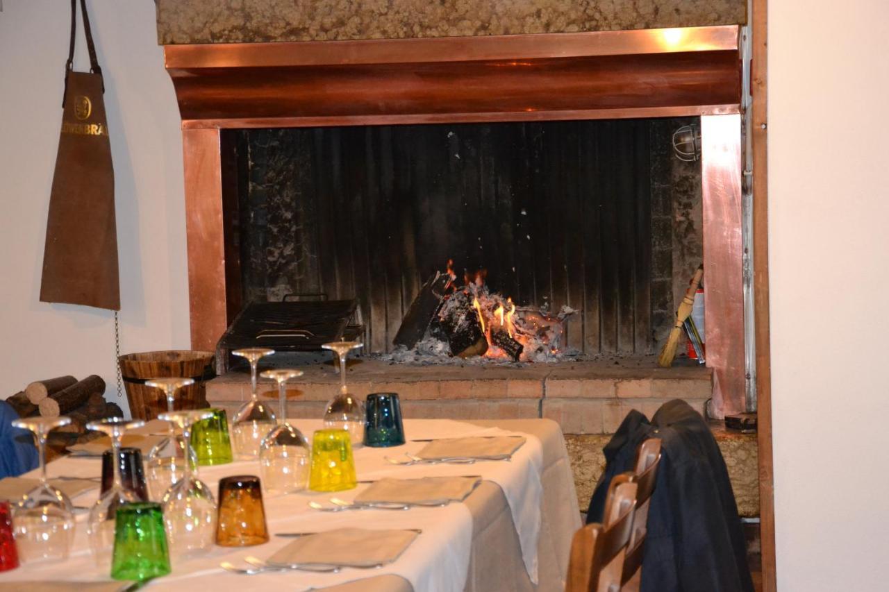 Locanda Al Centrale Caprino Veronese Kültér fotó