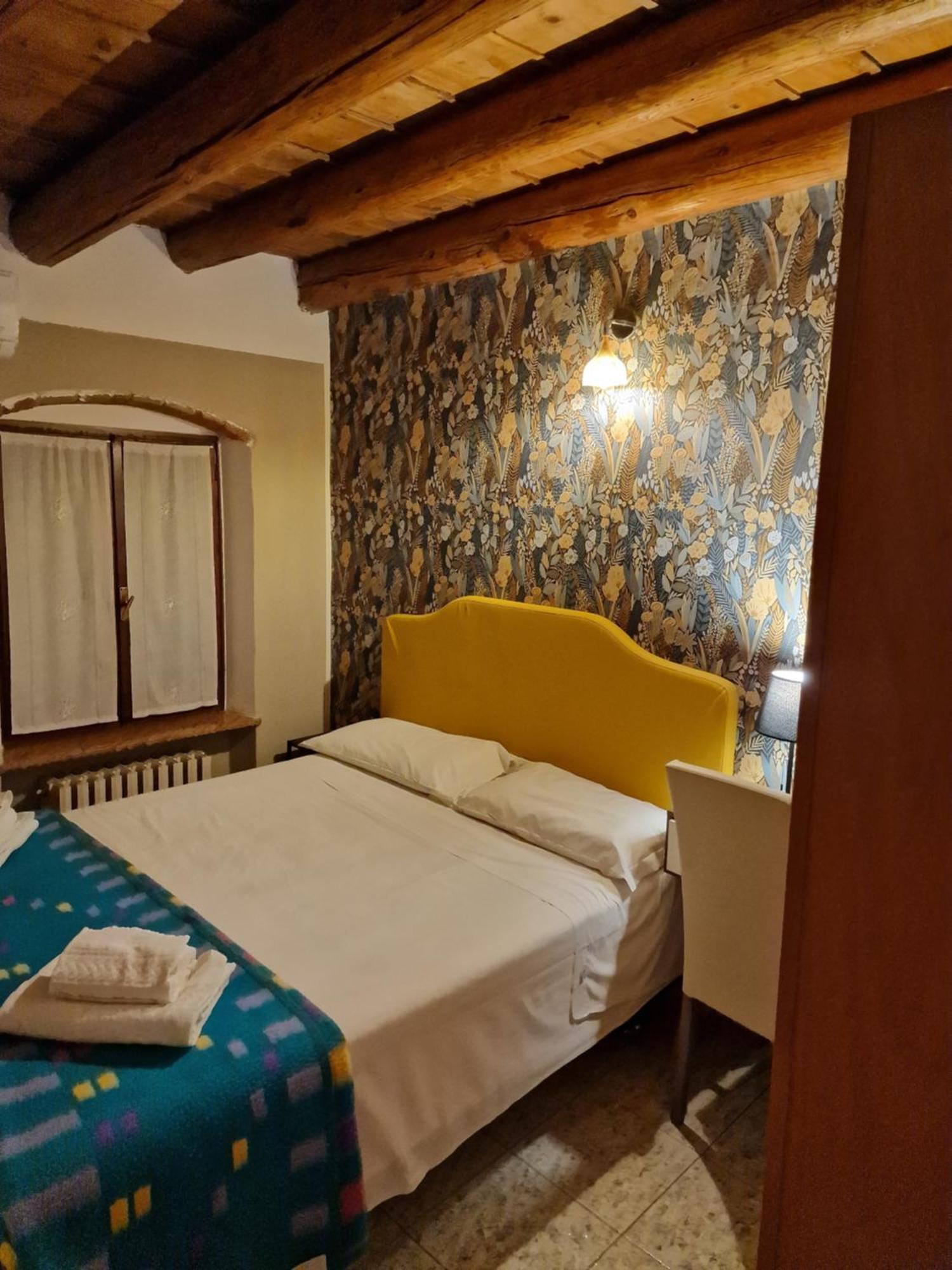 Locanda Al Centrale Caprino Veronese Kültér fotó