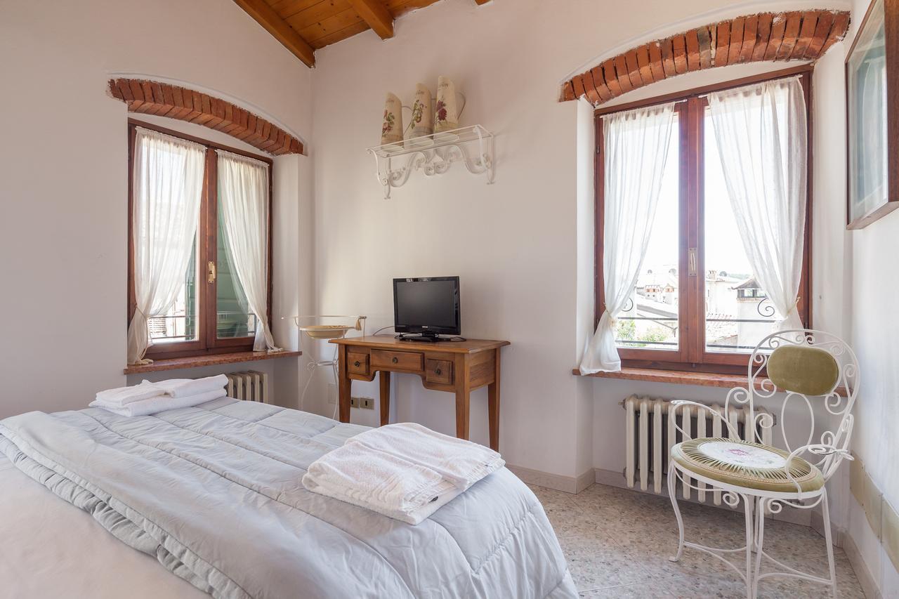 Locanda Al Centrale Caprino Veronese Kültér fotó